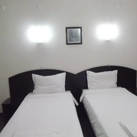 Hotel Enchevi Kirkowo Zewnętrze zdjęcie
