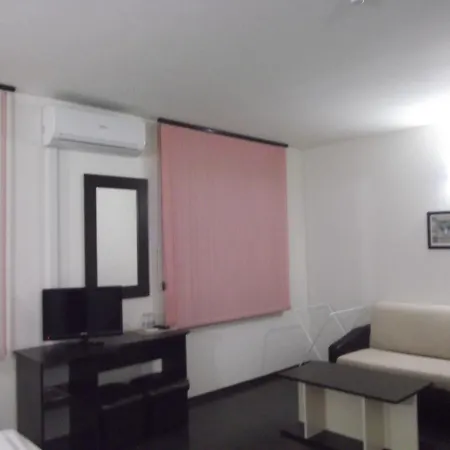 Hotel Enchevi Kirkowo Zewnętrze zdjęcie