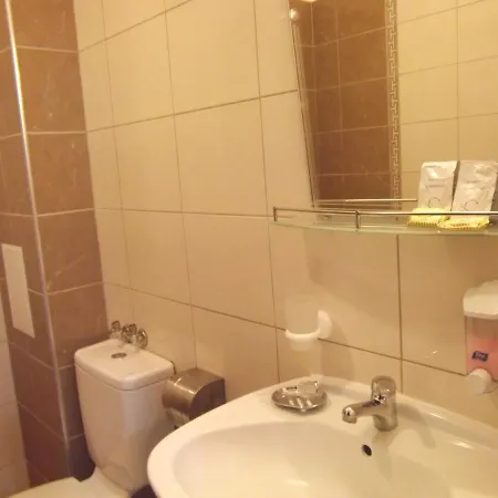 Hotel Enchevi Kirkowo Zewnętrze zdjęcie